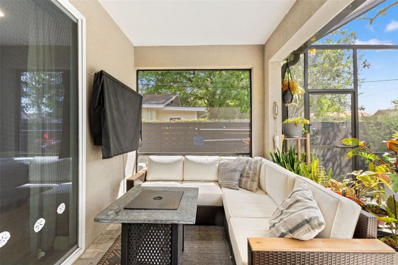 1507 Hillside Drive , Tampa, FL 33610 Photo