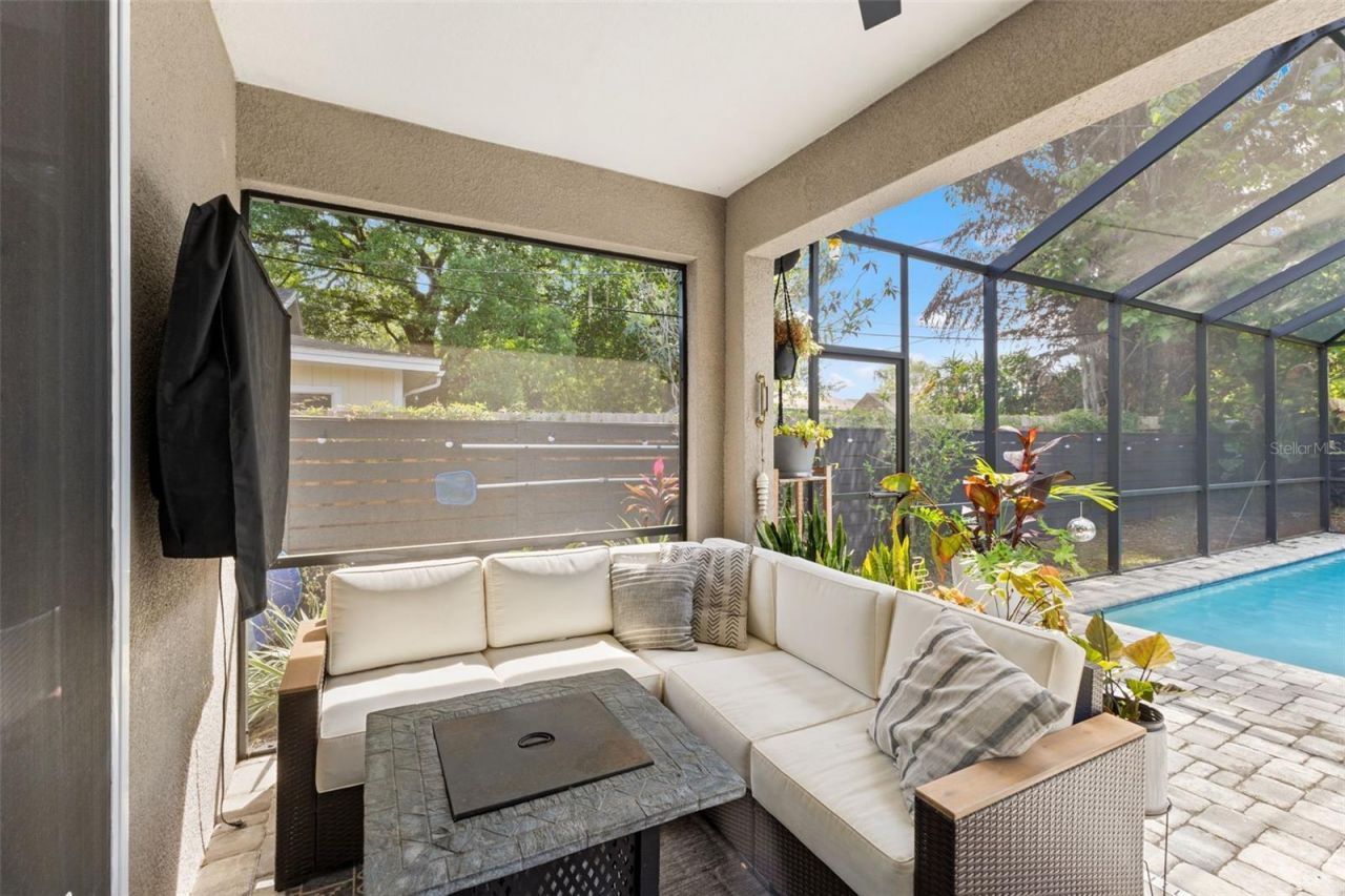 1507 Hillside Drive , Tampa, FL 33610 Photo