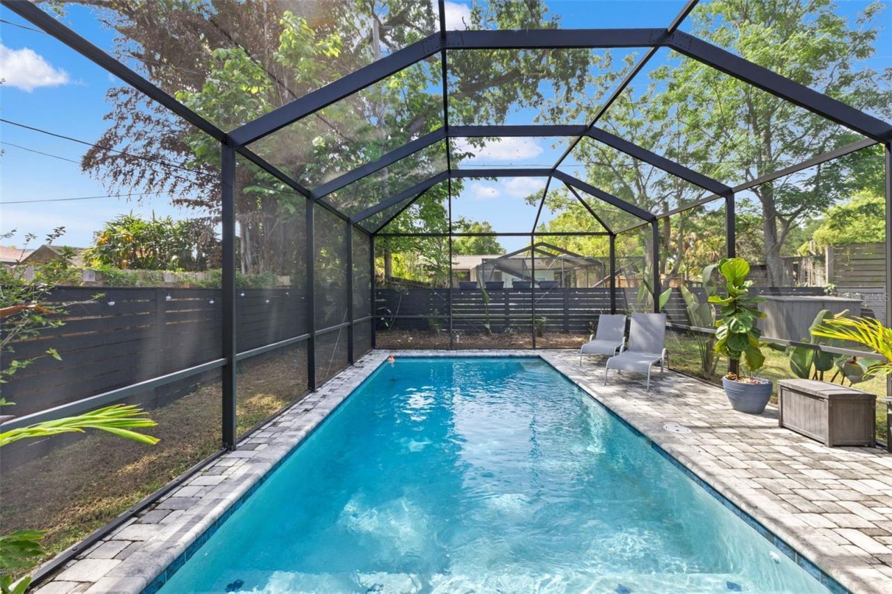 1507 Hillside Drive , Tampa, FL 33610 Photo