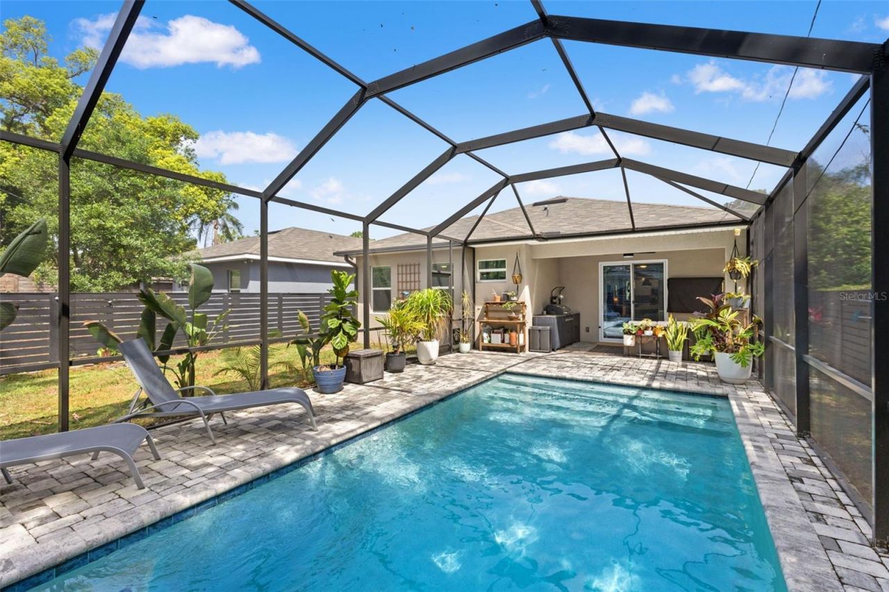 1507 Hillside Drive , Tampa, FL 33610 Photo