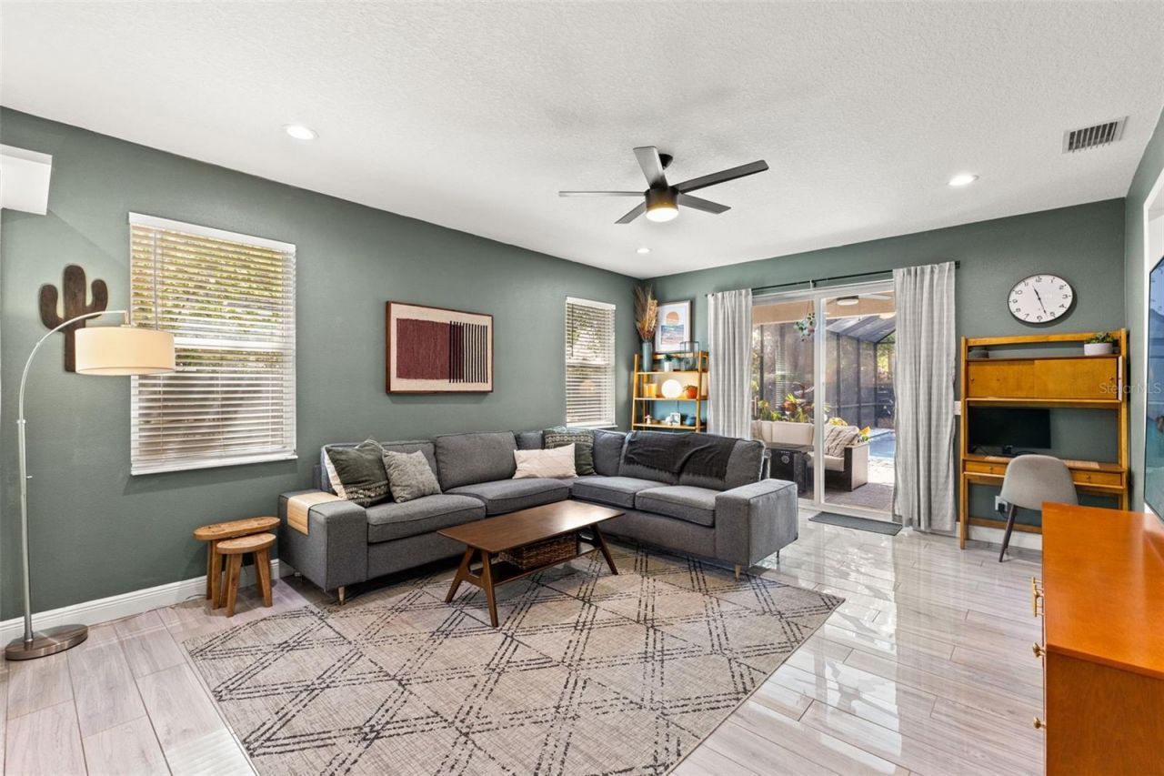 1507 Hillside Drive , Tampa, FL 33610 Photo