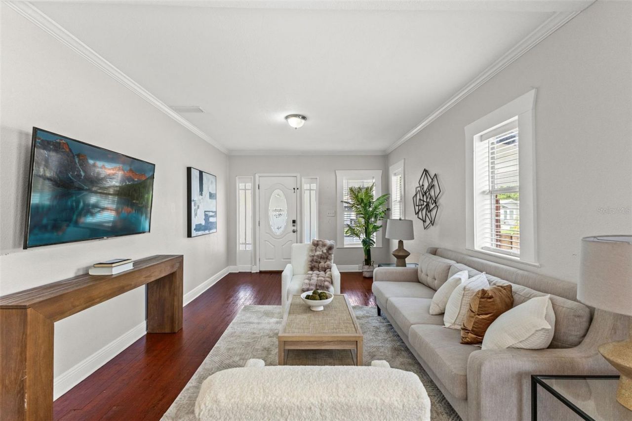 318 W Osborne Avenue , Tampa, FL 33603 Photo