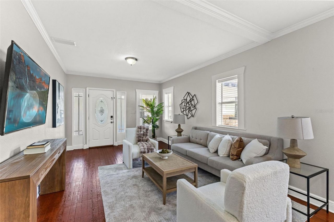 318 W Osborne Avenue , Tampa, FL 33603 Photo