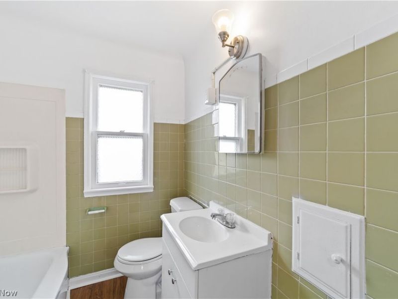 3778 Highland Road, Cleveland, OH 44111 Photo 12