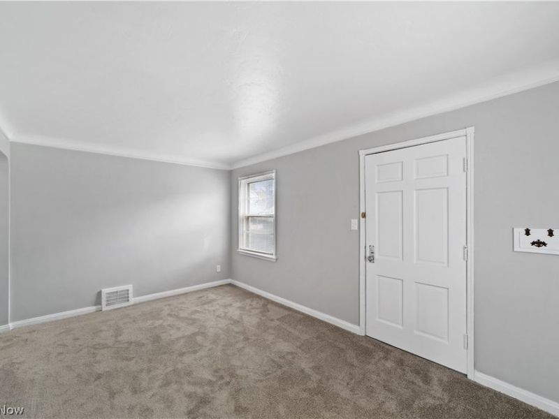 3778 Highland Road, Cleveland, OH 44111 Photo 3