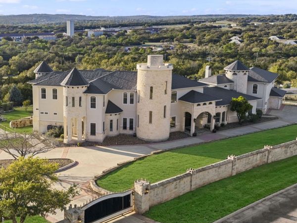 6762 MANOR HL, San Antonio, TX 78257