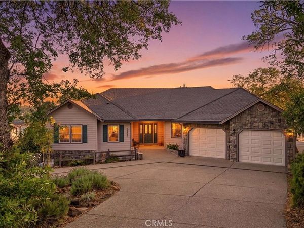 18387 N Shore, Hidden Valley Lake, CA 95467