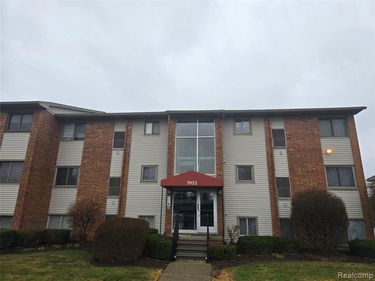 1932 Klingensmith Road, Bloomfield Hills, MI 48302