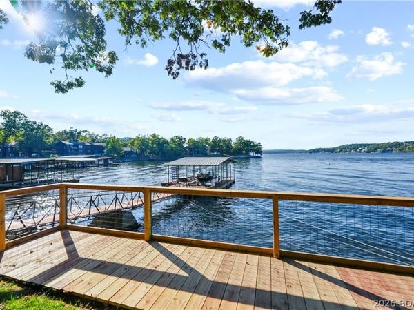 185 Betlo Drive, Sunrise Beach, MO 65079