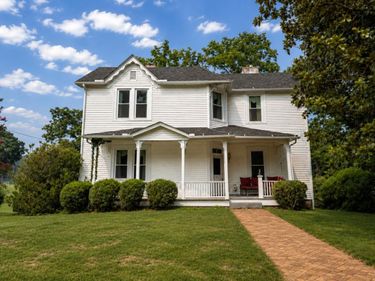 236 S Main, Chatham, VA 24531