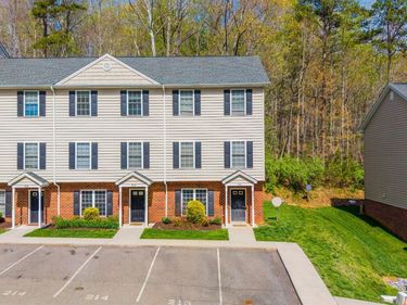 2009 Lakeside Drive, Lynchburg, VA 24501