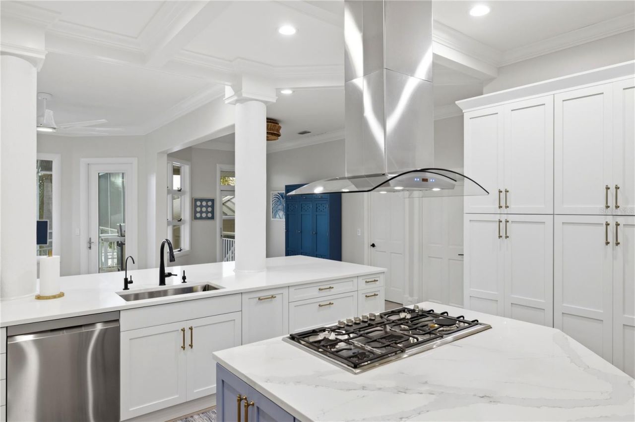 4034 Roberts Point Road , Sarasota, FL 34242 Photo