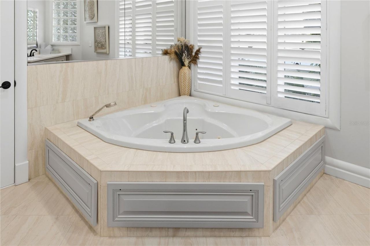 4034 Roberts Point Road, Sarasota, FL 34242 Photo