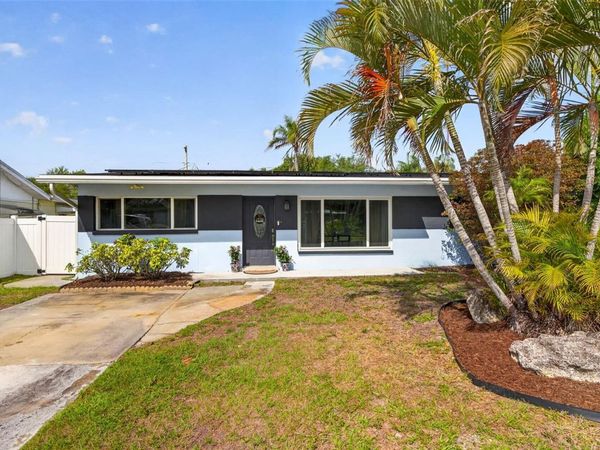 8220 QUAIL ROAD, SEMINOLE, FL 33777