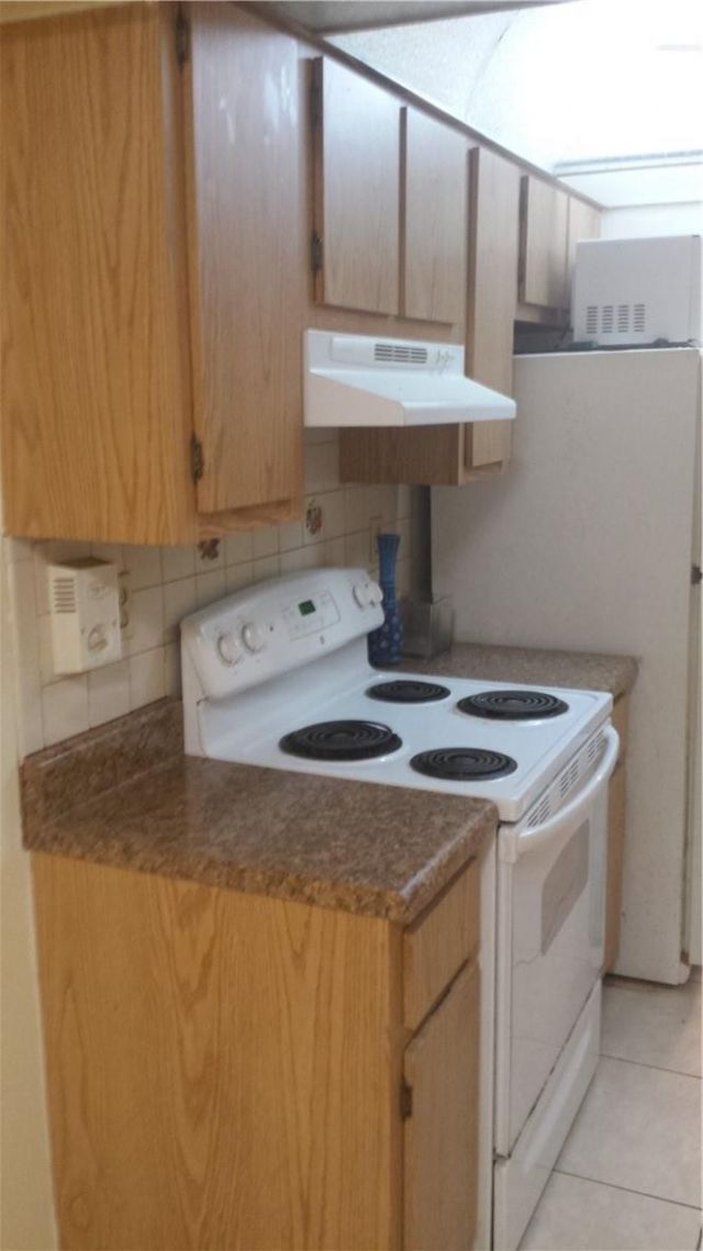 8450 Lagos De Campo Boulevard, Unit 201, Tamarac, FL 33321 Photo