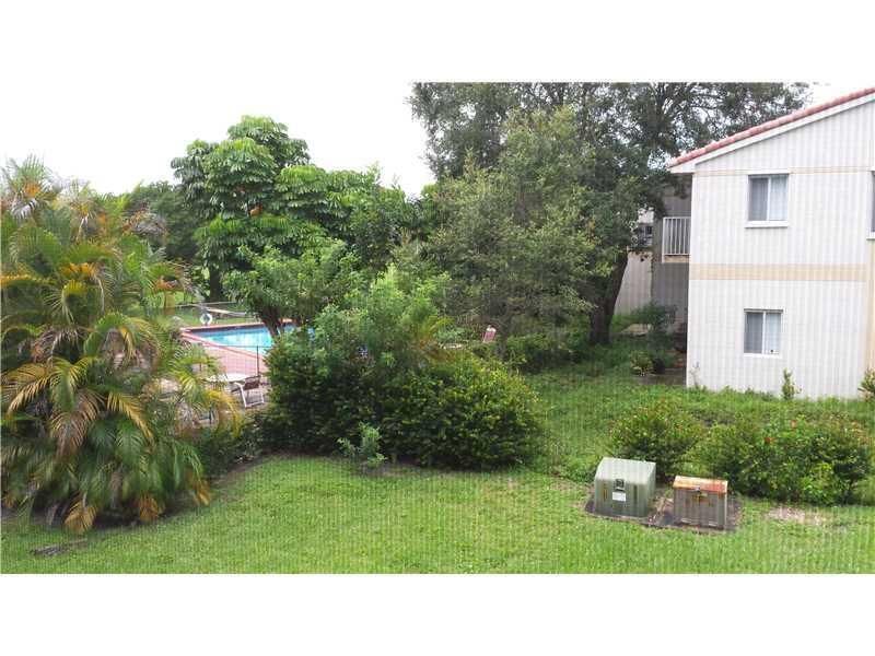 8450 Lagos De Campo Boulevard, Unit 201, Tamarac, FL 33321 Photo