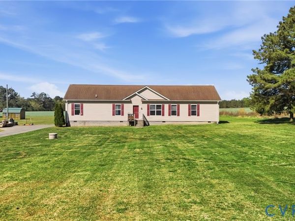 22300 Medicine Springs Road , Courtland, VA 23837