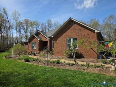 167 Laurel Drive, Aylett, VA 23009