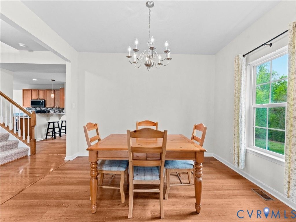 7036 Heartleaf Lane Moseley, VA 23120