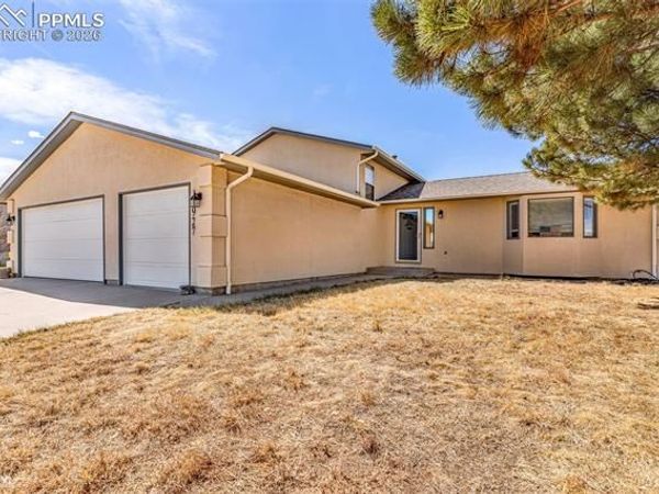 927 N Purcell Boulevard, Pueblo West, CO 81007