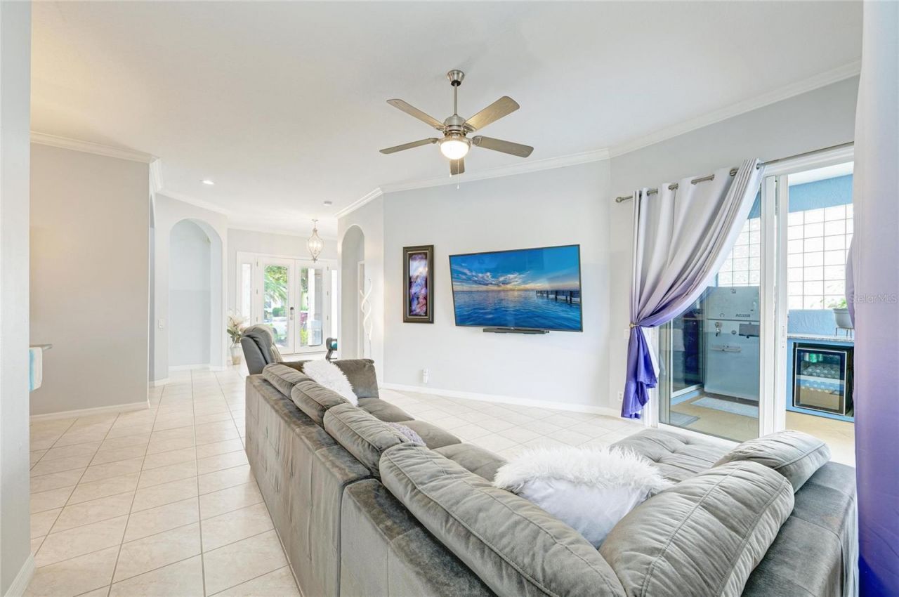 4735 Spinnaker Drive, Bradenton, FL 34208 Photo