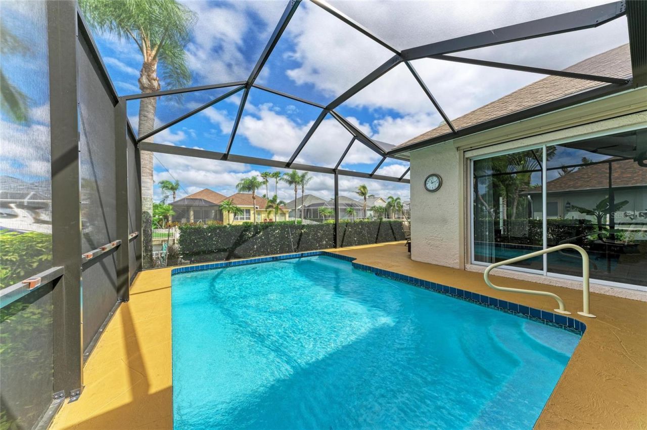 4735 Spinnaker Drive, Bradenton, FL 34208 Photo