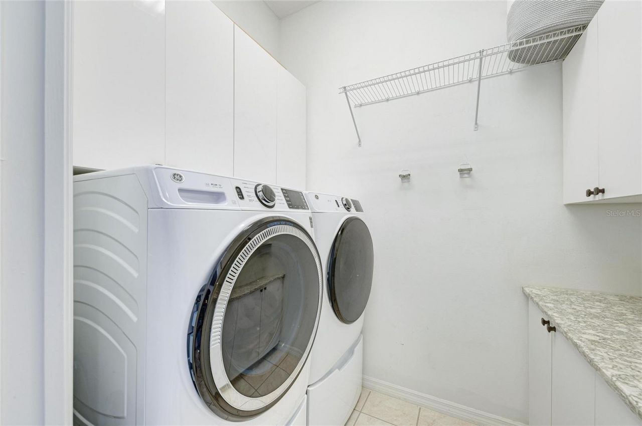 4735 Spinnaker Drive, Bradenton, FL 34208 Photo