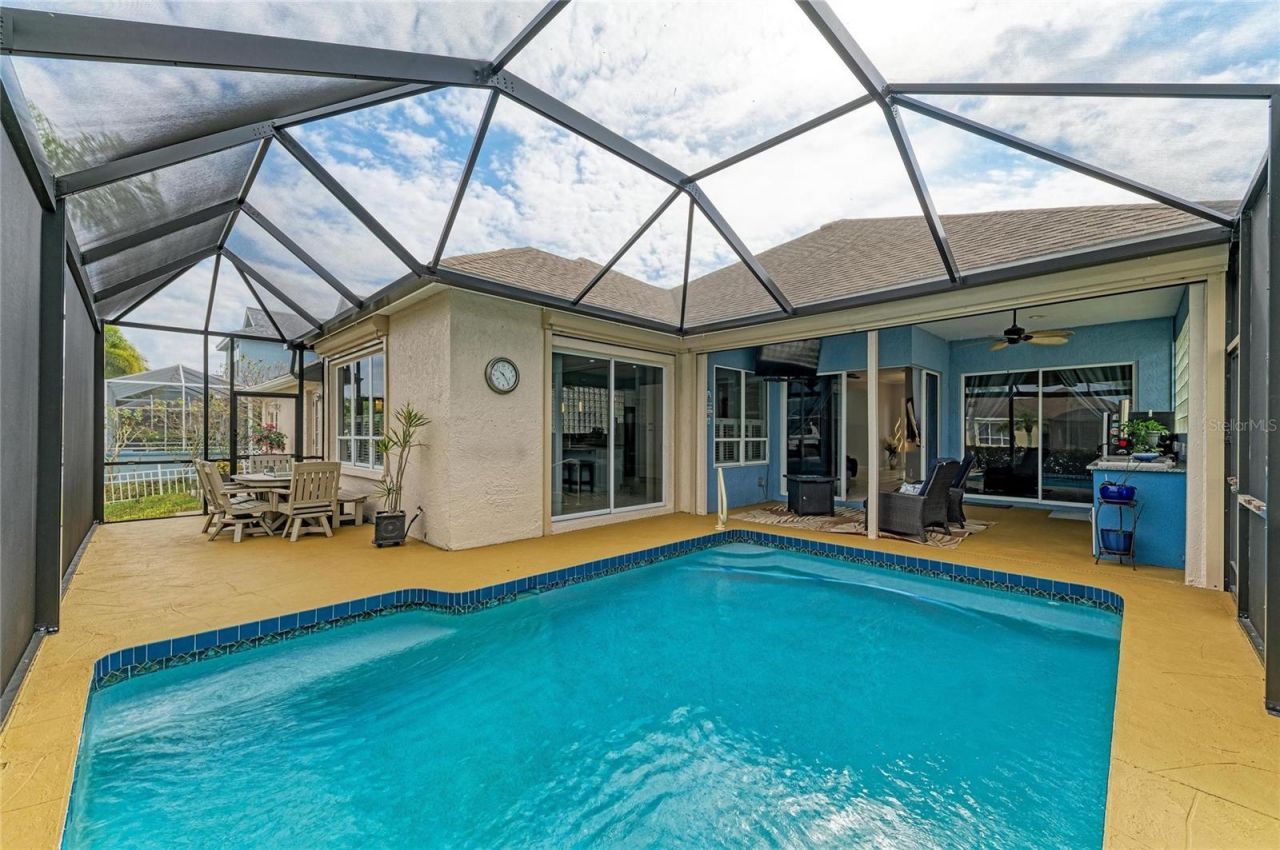 4735 Spinnaker Drive, Bradenton, FL 34208 Photo