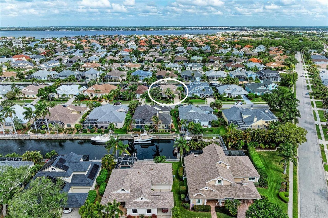 4735 Spinnaker Drive , Bradenton, FL 34208 Photo