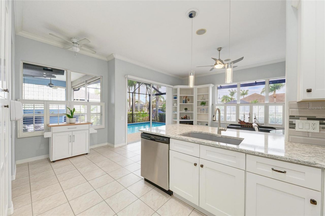 4735 Spinnaker Drive, Bradenton, FL 34208 Photo