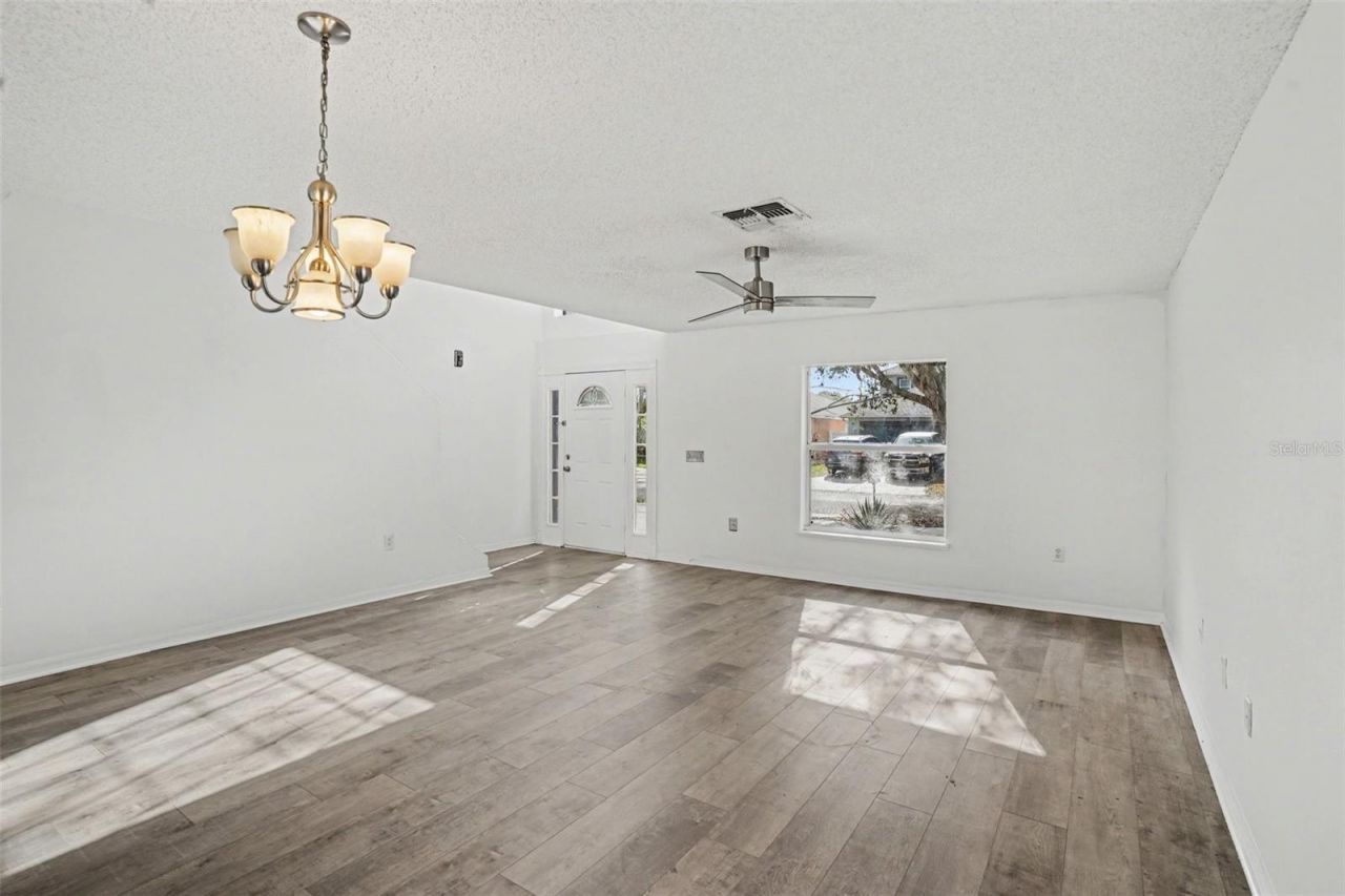 10317 Frog Pond Drive , Riverview, FL 33569 Photo