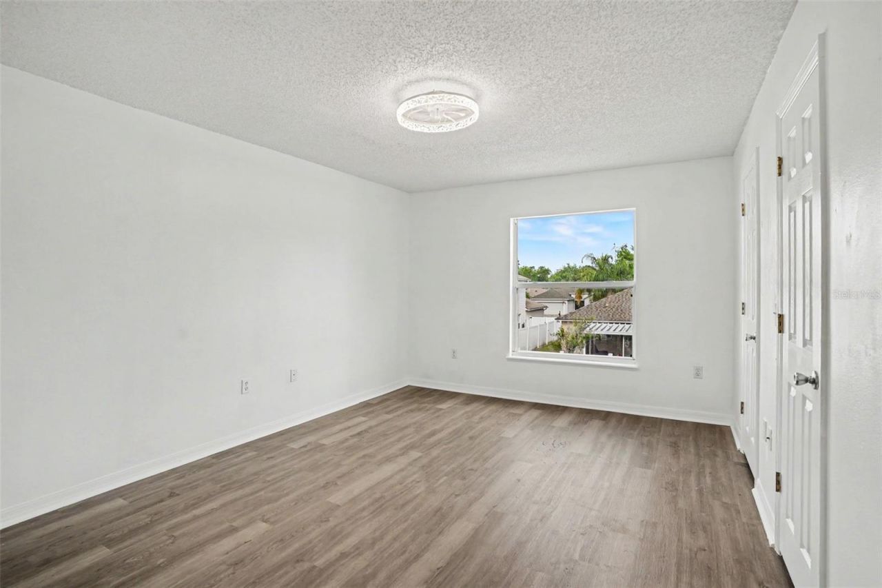 10317 Frog Pond Drive , Riverview, FL 33569 Photo