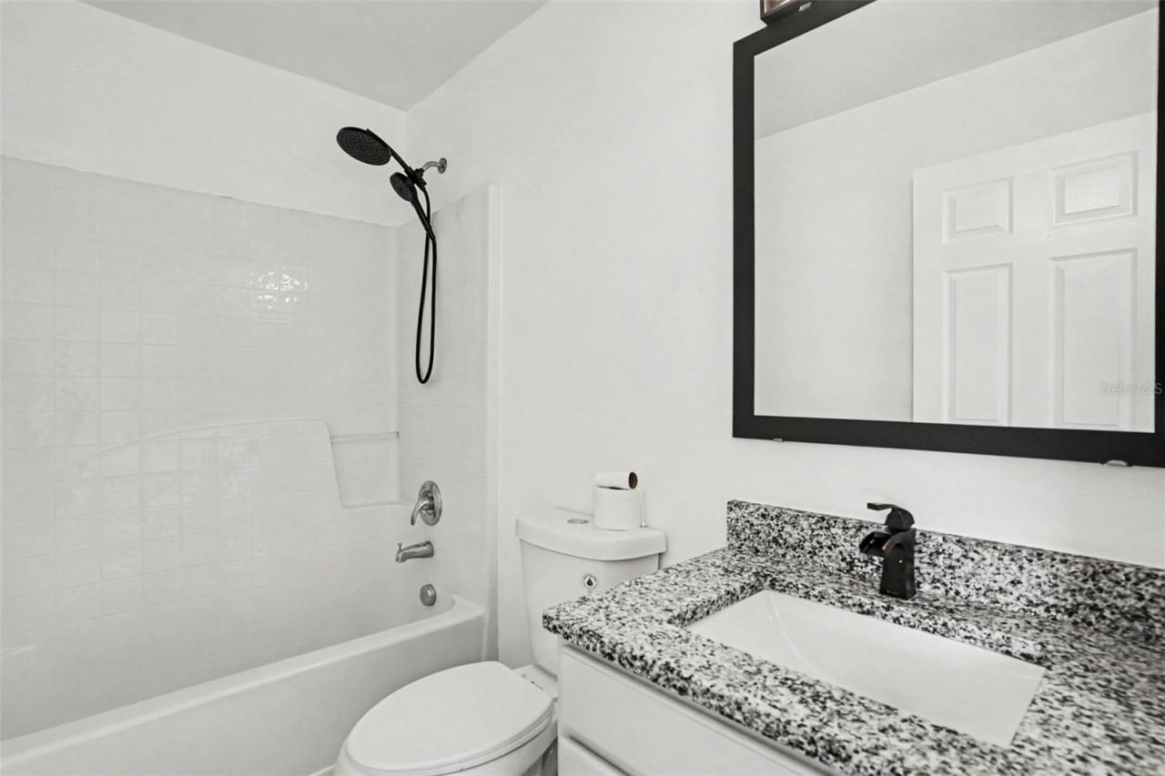 10317 Frog Pond Drive , Riverview, FL 33569 Photo