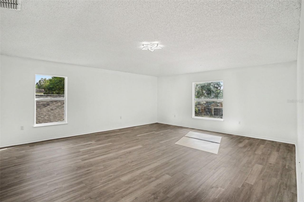 10317 Frog Pond Drive , Riverview, FL 33569 Photo