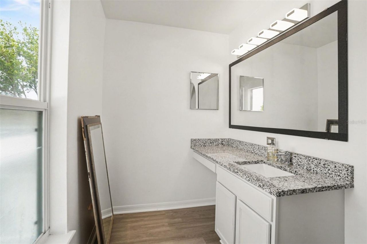 10317 Frog Pond Drive , Riverview, FL 33569 Photo