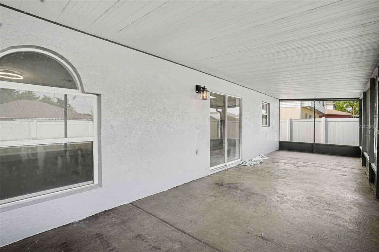 10317 Frog Pond Drive , Riverview, FL 33569 Photo