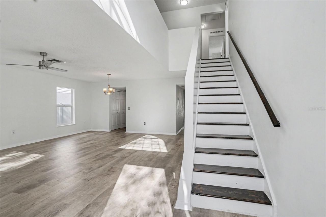 10317 Frog Pond Drive , Riverview, FL 33569 Photo