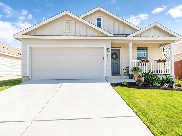 542 SUMMERSWEET RD, New Braunfels, TX 78130