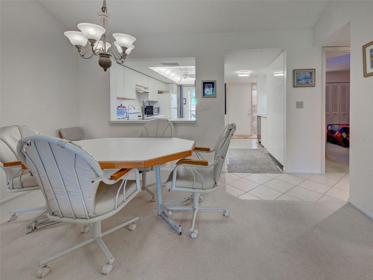 1405 Pine Lake Drive , Unit 5, Venice, FL 34285 Photo
