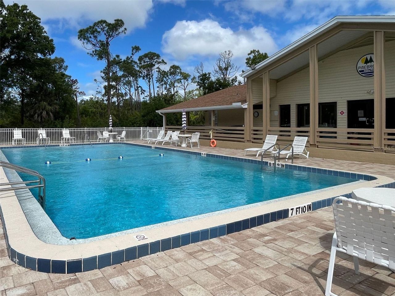 1405 Pine Lake Drive , Unit 5, Venice, FL 34285 Photo