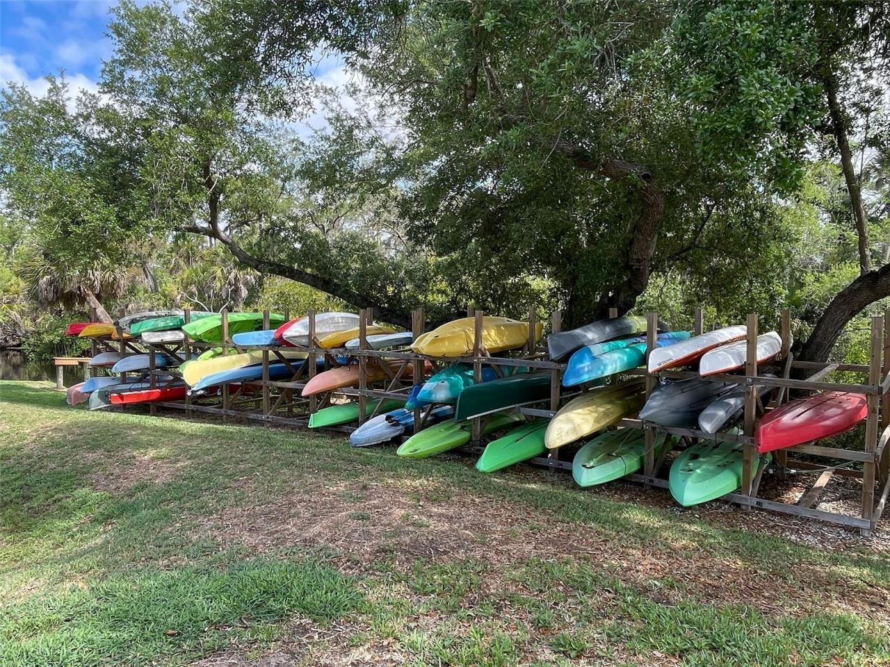 1405 Pine Lake Drive , Unit 5, Venice, FL 34285 Photo