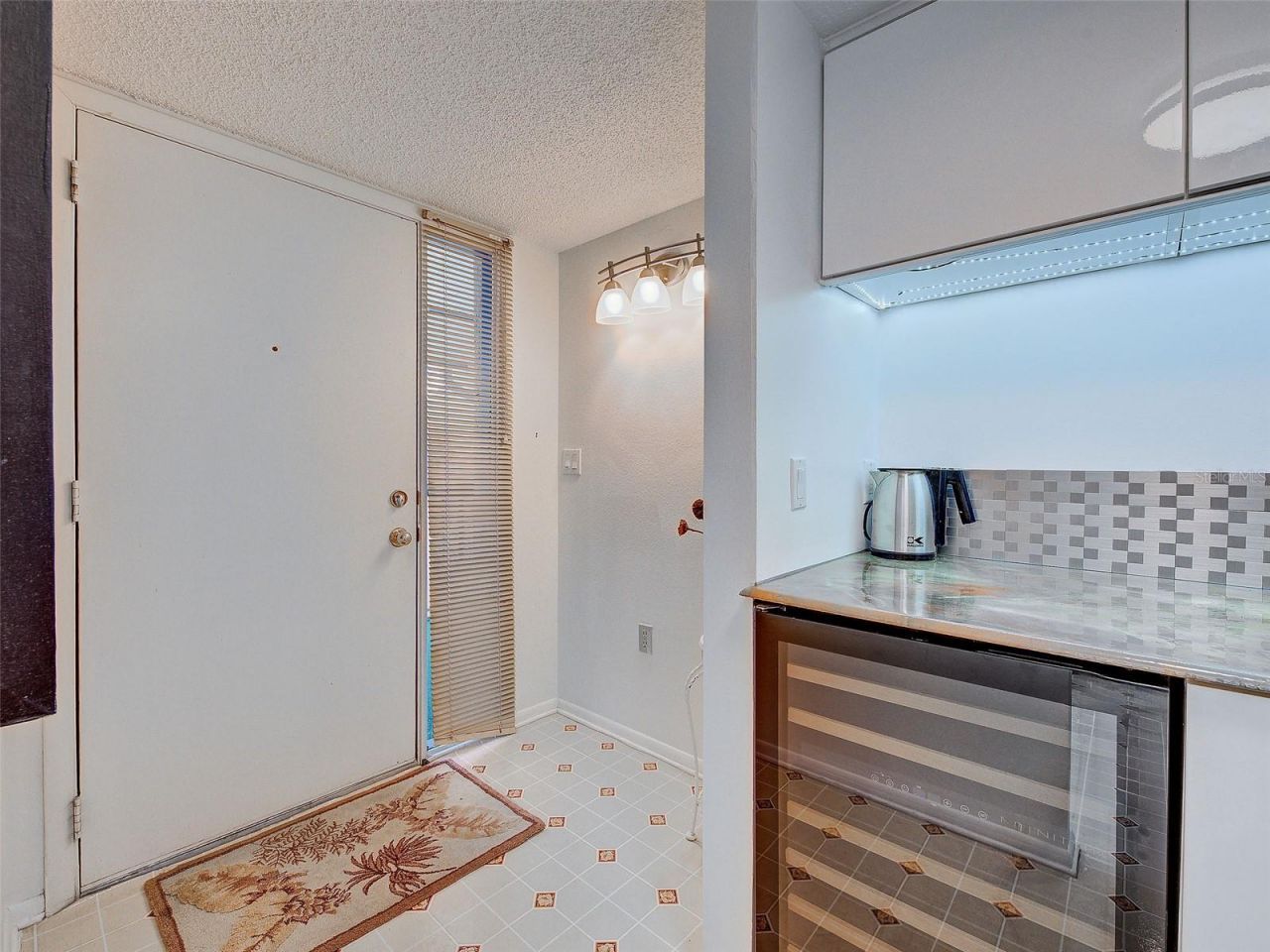 1405 Pine Lake Drive , Unit 5, Venice, FL 34285 Photo