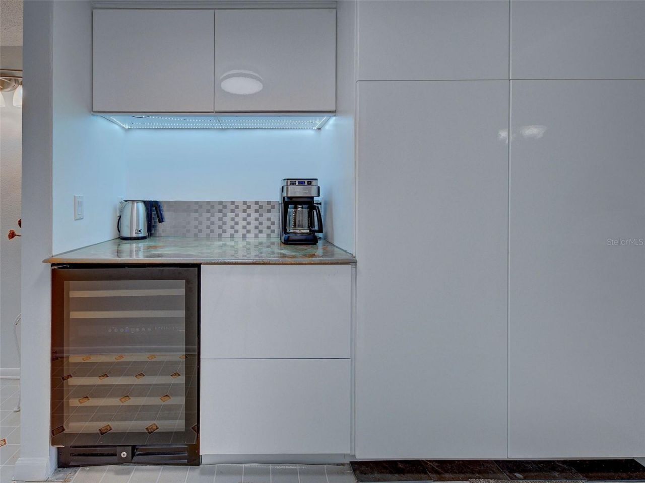 1405 Pine Lake Drive , Unit 5, Venice, FL 34285 Photo