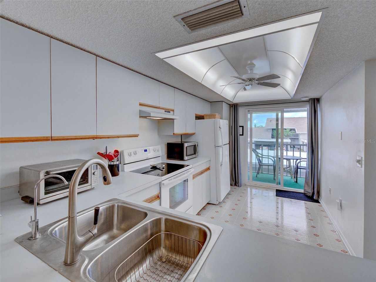 1405 Pine Lake Drive , Unit 5, Venice, FL 34285 Photo