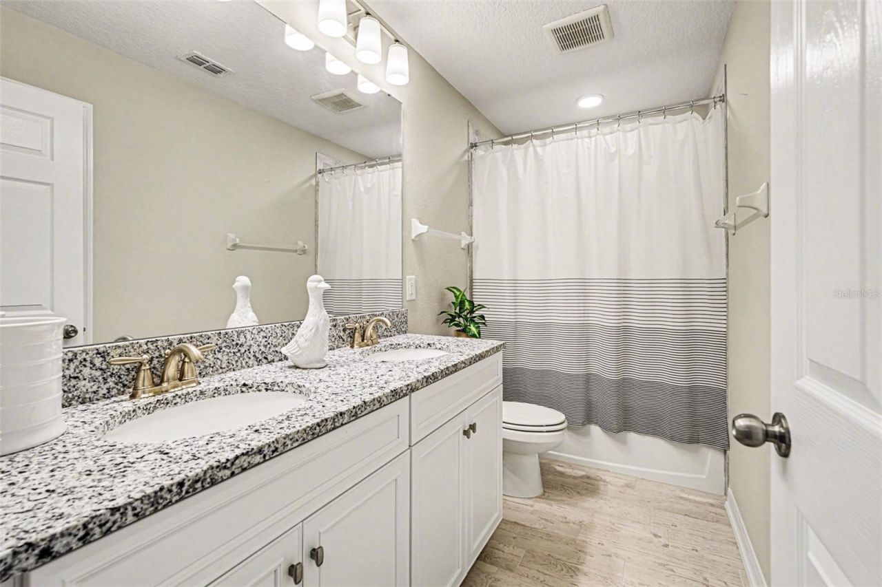 4902 Eagle Rock Drive , Wimauma, FL 33598 Photo