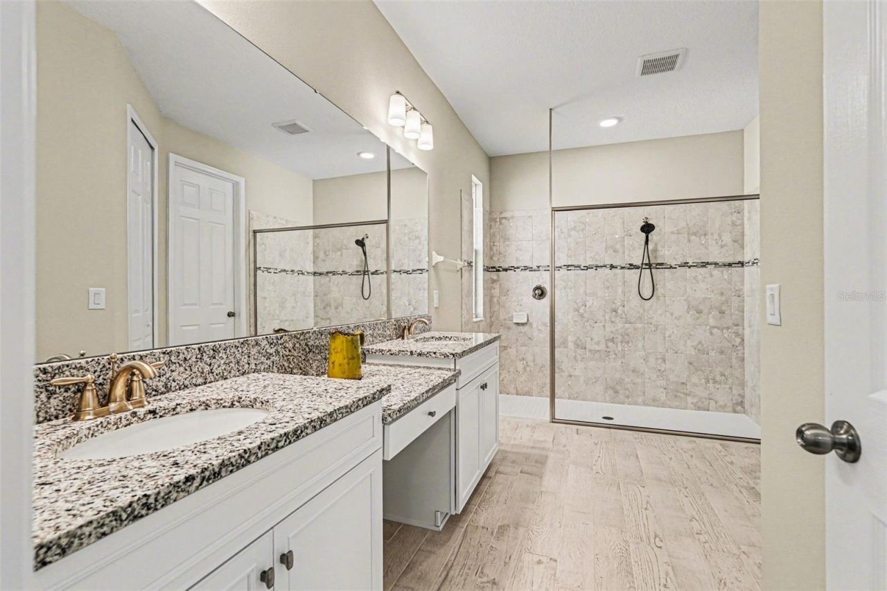 4902 Eagle Rock Drive , Wimauma, FL 33598 Photo