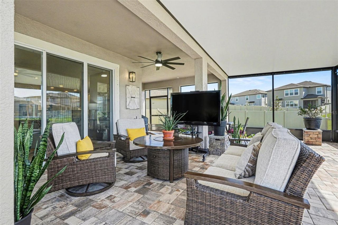 4902 Eagle Rock Drive , Wimauma, FL 33598 Photo