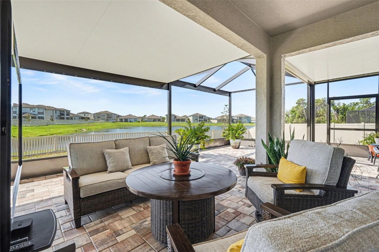 4902 Eagle Rock Drive , Wimauma, FL 33598 Photo