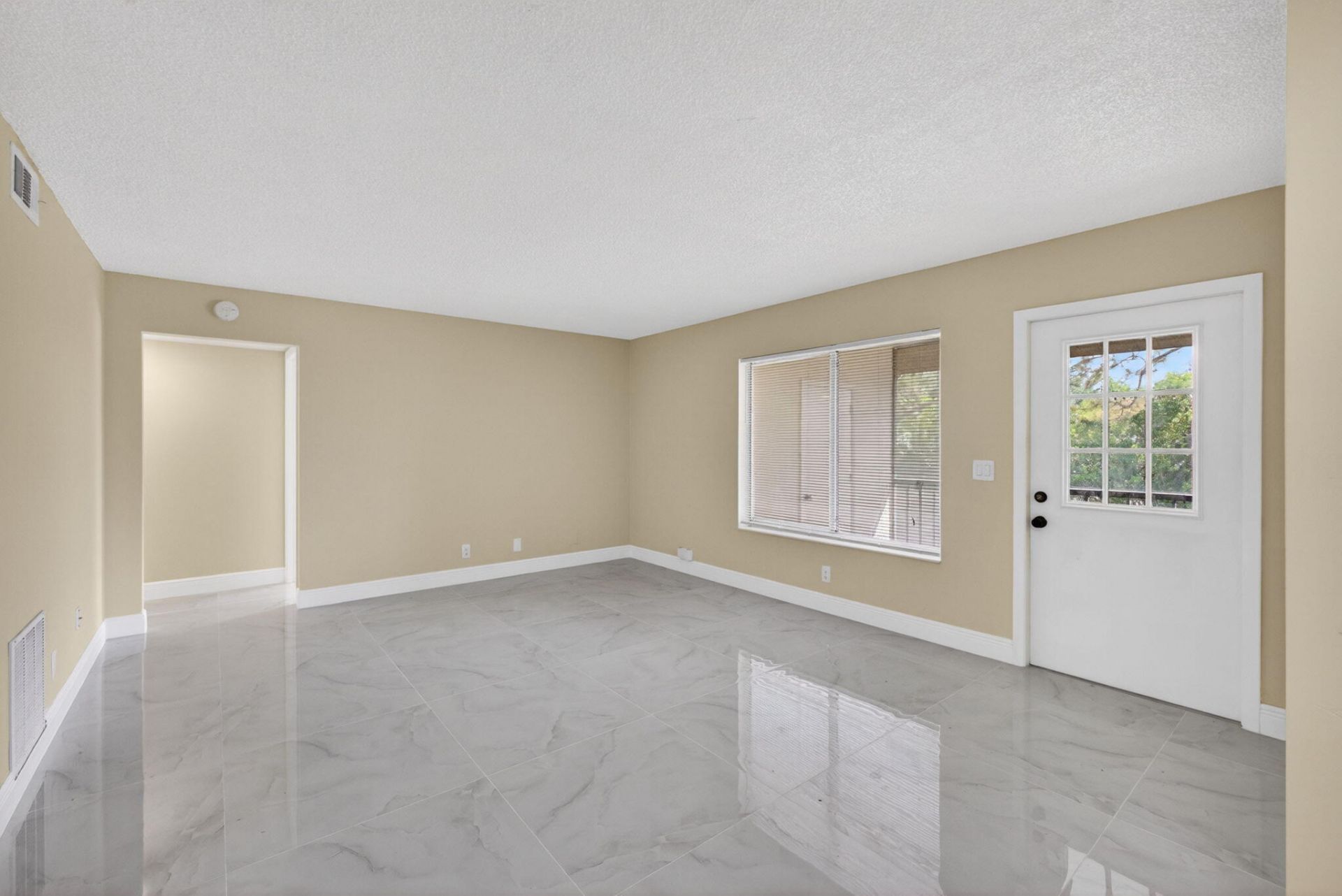 4947 Sable Pine Circle, Unit D2, West Palm Beach, FL 33417 Photo
