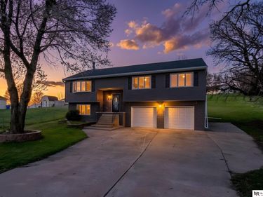 9316 Talmadge Road, Plattsmouth, NE 68048
